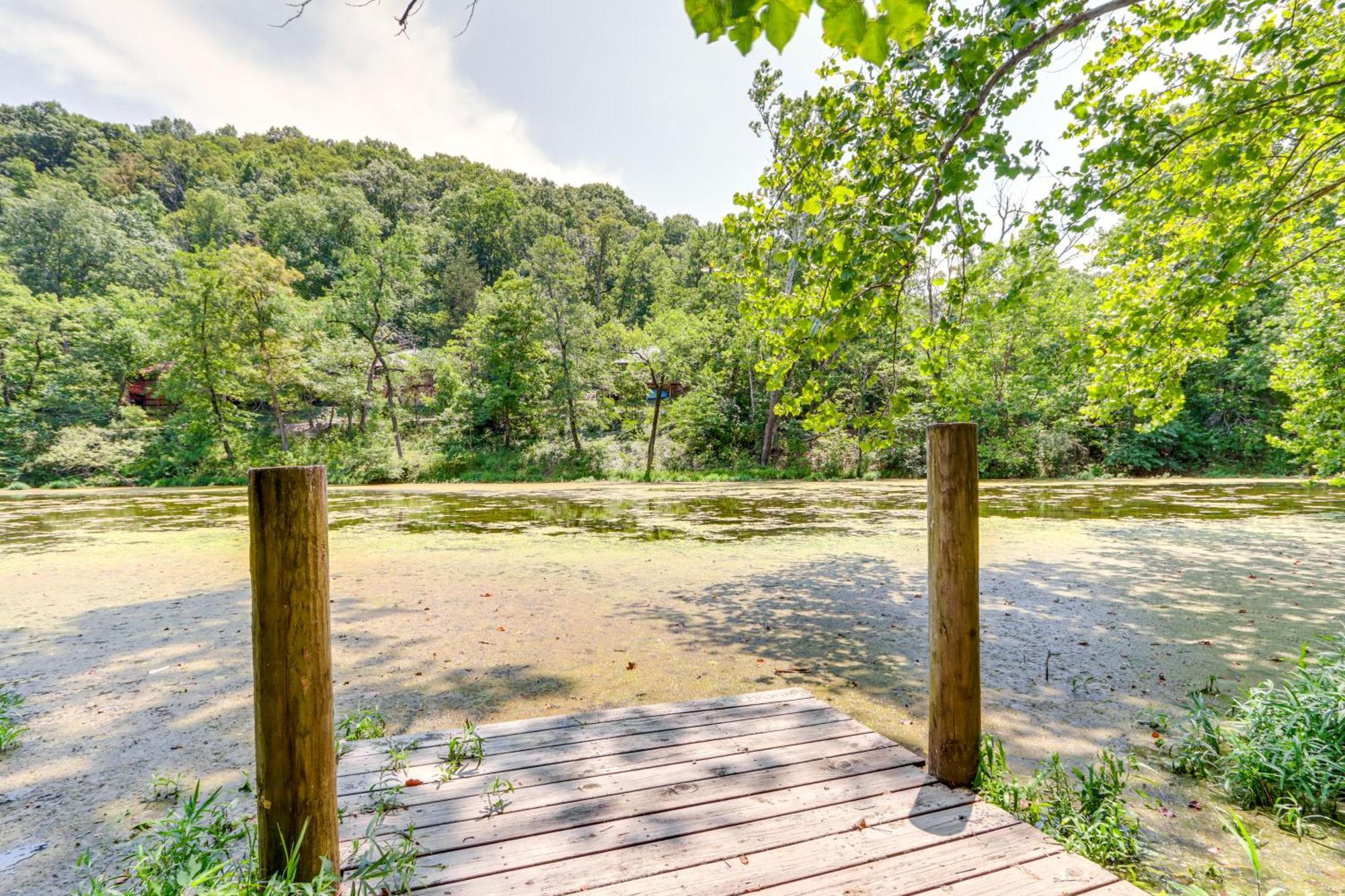 Lakefront Cabin Less Than 3 Mi To Dtwn Eureka Springs! Villa Exterior foto