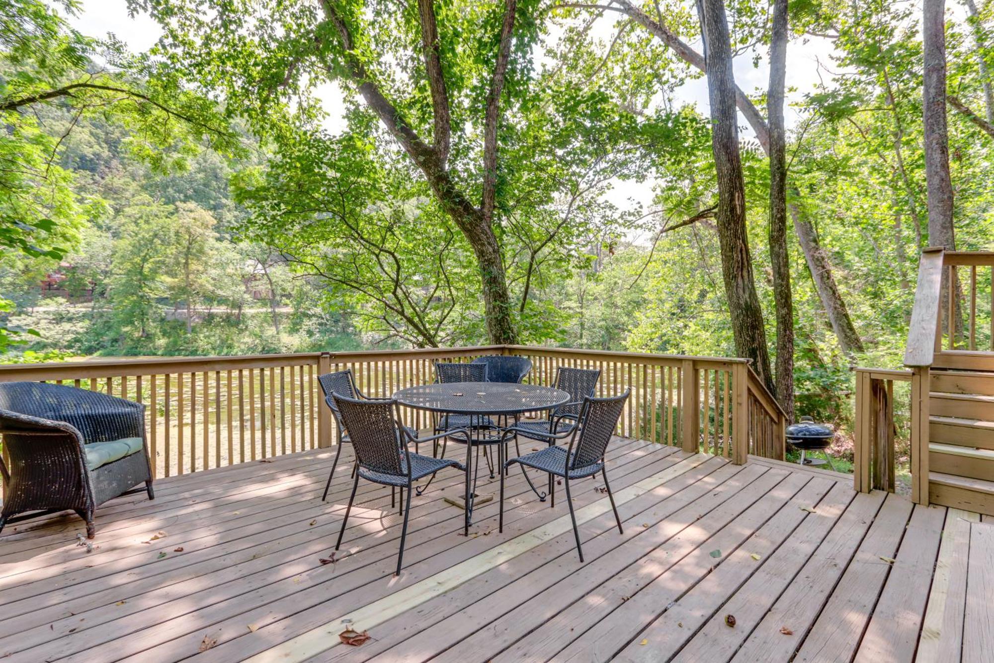 Lakefront Cabin Less Than 3 Mi To Dtwn Eureka Springs! Villa Exterior foto